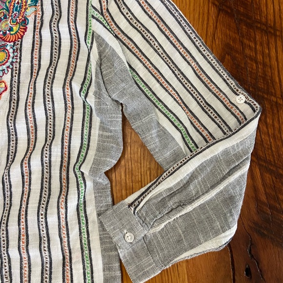 Soft Surroundings V-Neck Pullover Striped Top, Pockets & Fun Embroidery, Sz Med - Picture 5 of 10